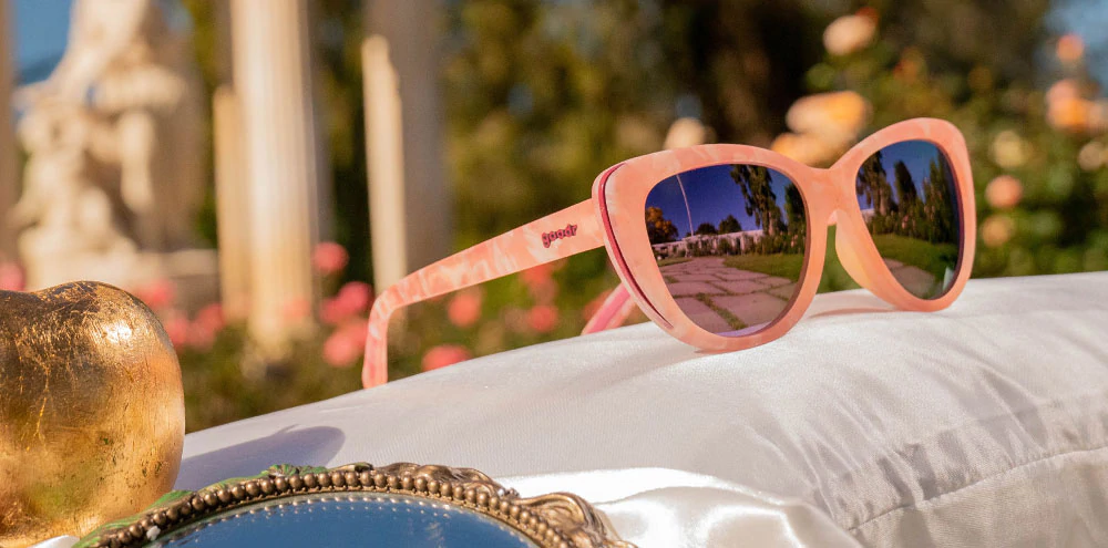 APHRODITE IN THE STREETS & THE SHEETS - Image 4