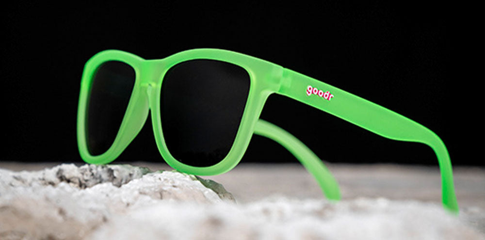 HOT ALIEN SUMMER - Image 3